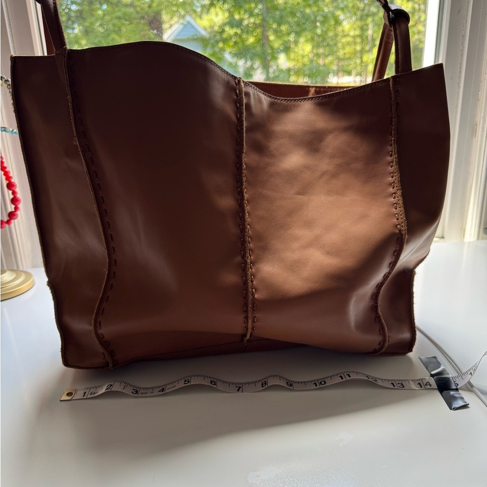 Chic Brown Leather Shoulder Bag